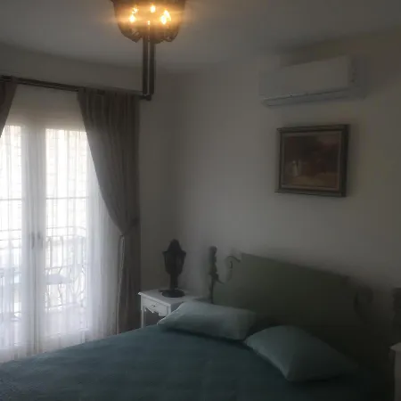 Fedora Butik Otel Alaçatı